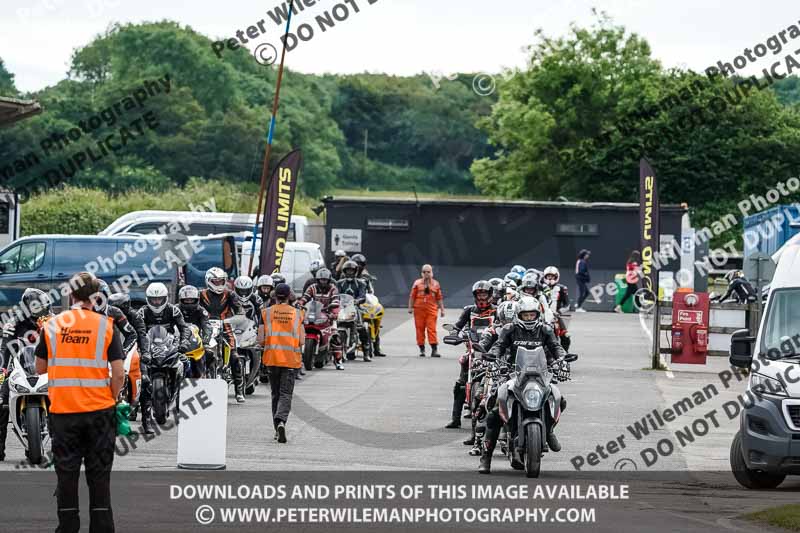 enduro digital images;event digital images;eventdigitalimages;lydden hill;lydden no limits trackday;lydden photographs;lydden trackday photographs;no limits trackdays;peter wileman photography;racing digital images;trackday digital images;trackday photos